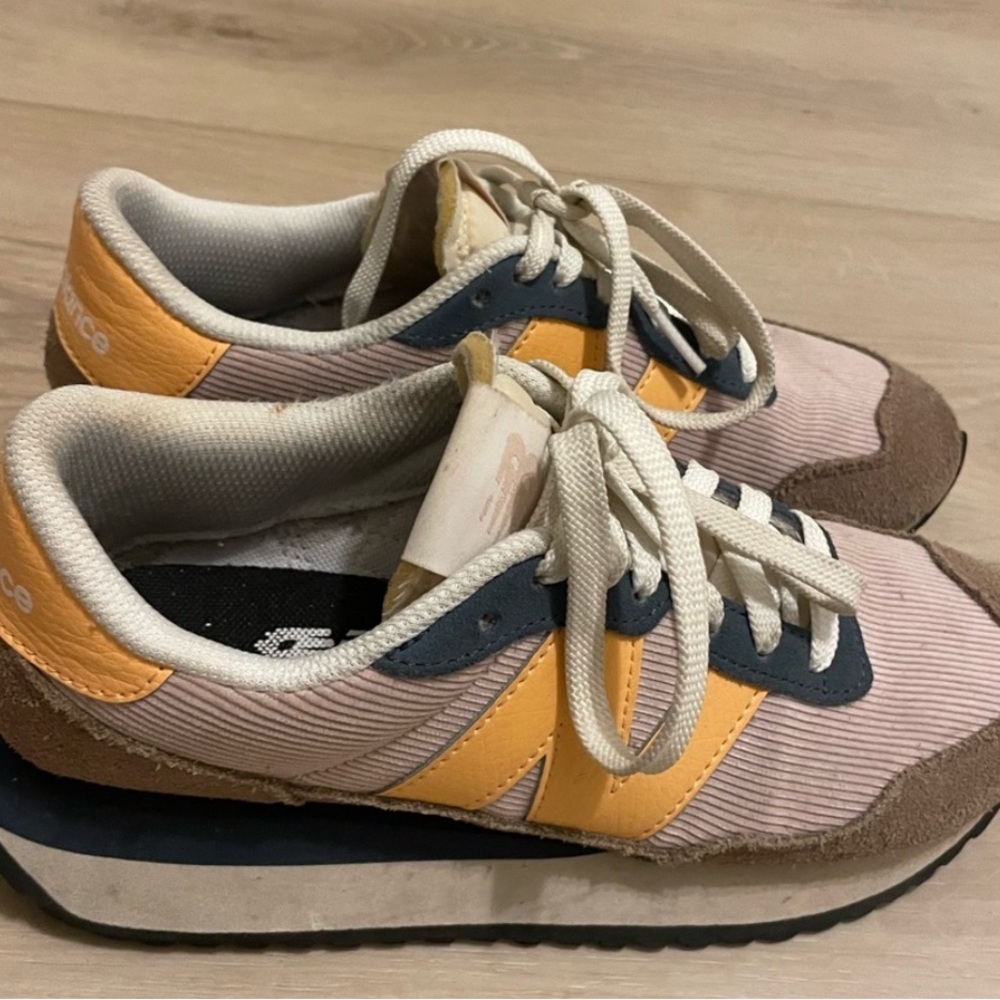 EUC New Balance Shoes